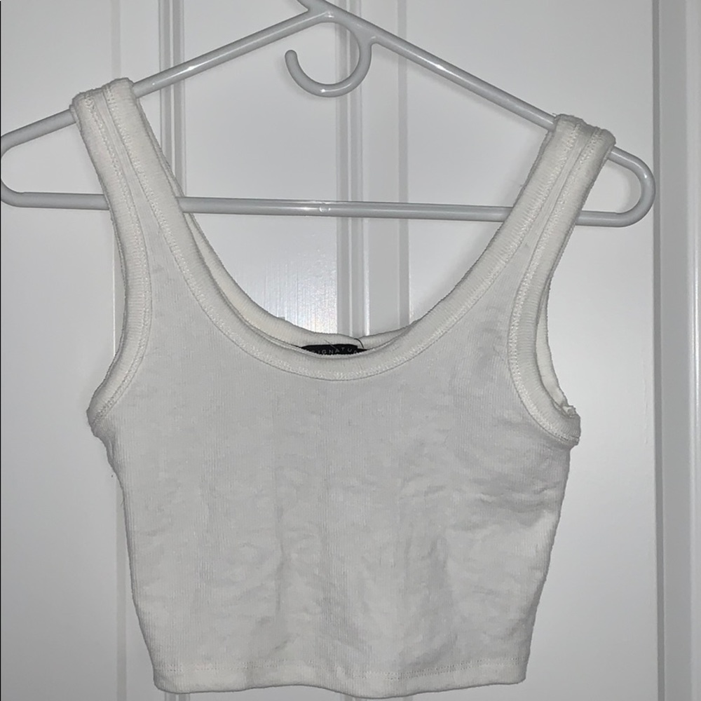 White crop tank top